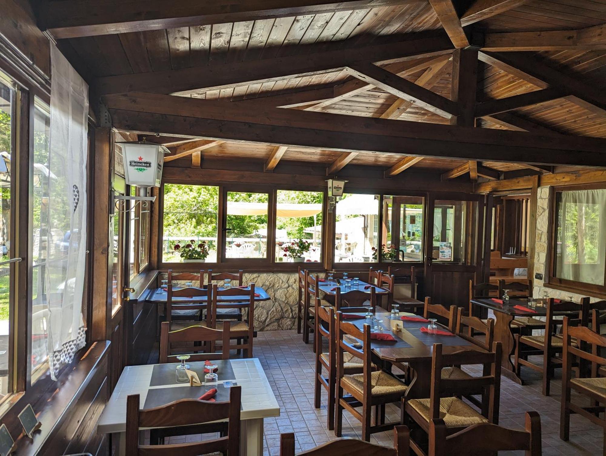 Hotel Il Rifugio Del Lupo 斯坎诺 外观 照片