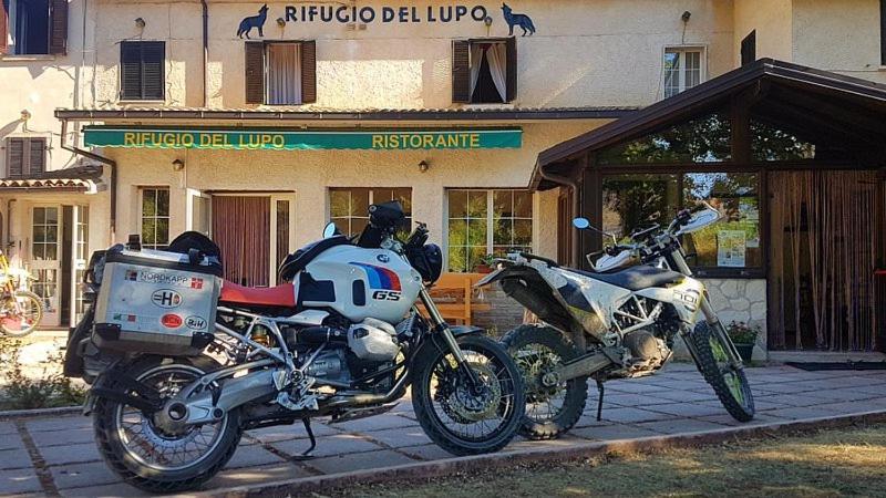 Hotel Il Rifugio Del Lupo 斯坎诺 外观 照片