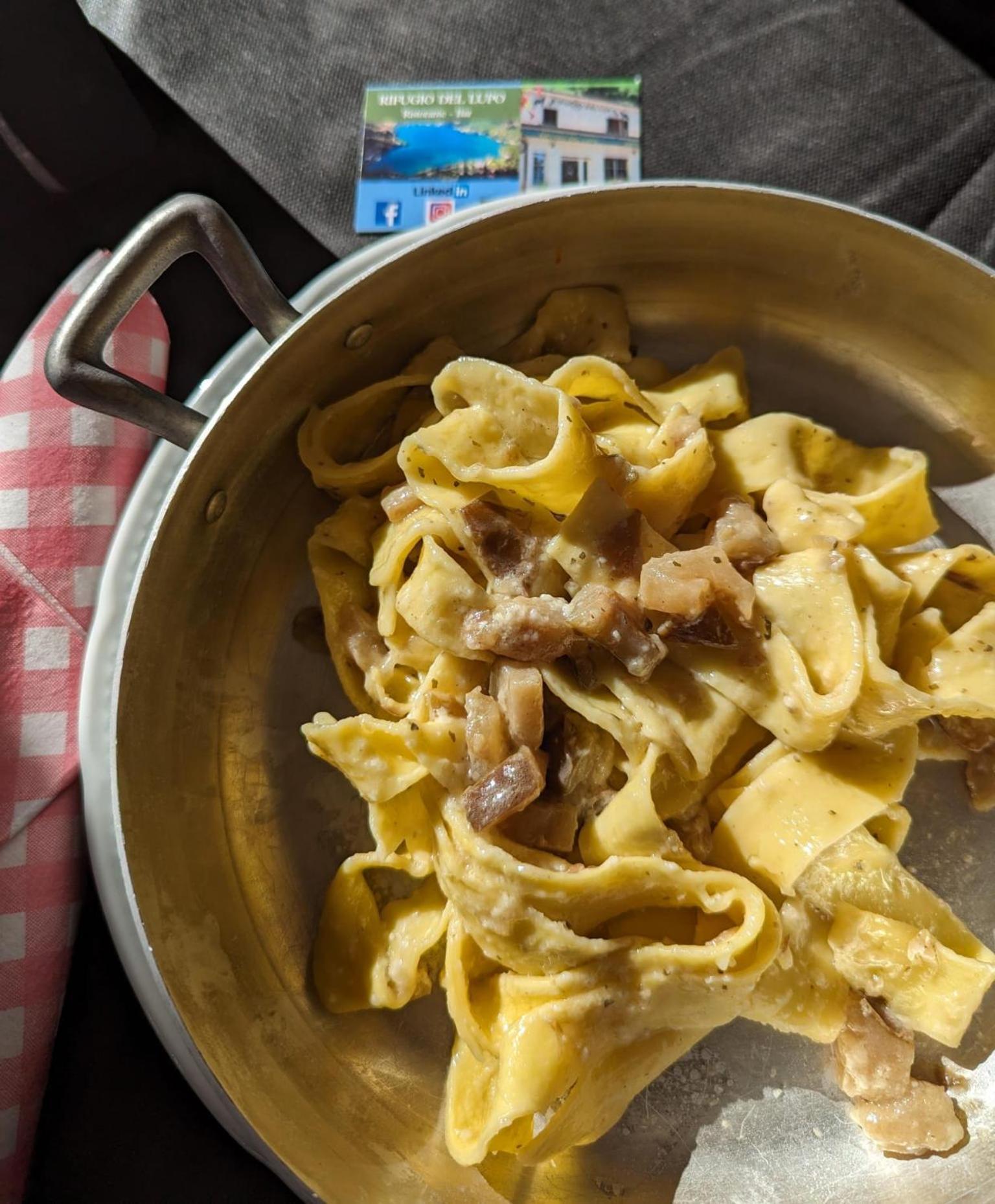 Hotel Il Rifugio Del Lupo 斯坎诺 外观 照片